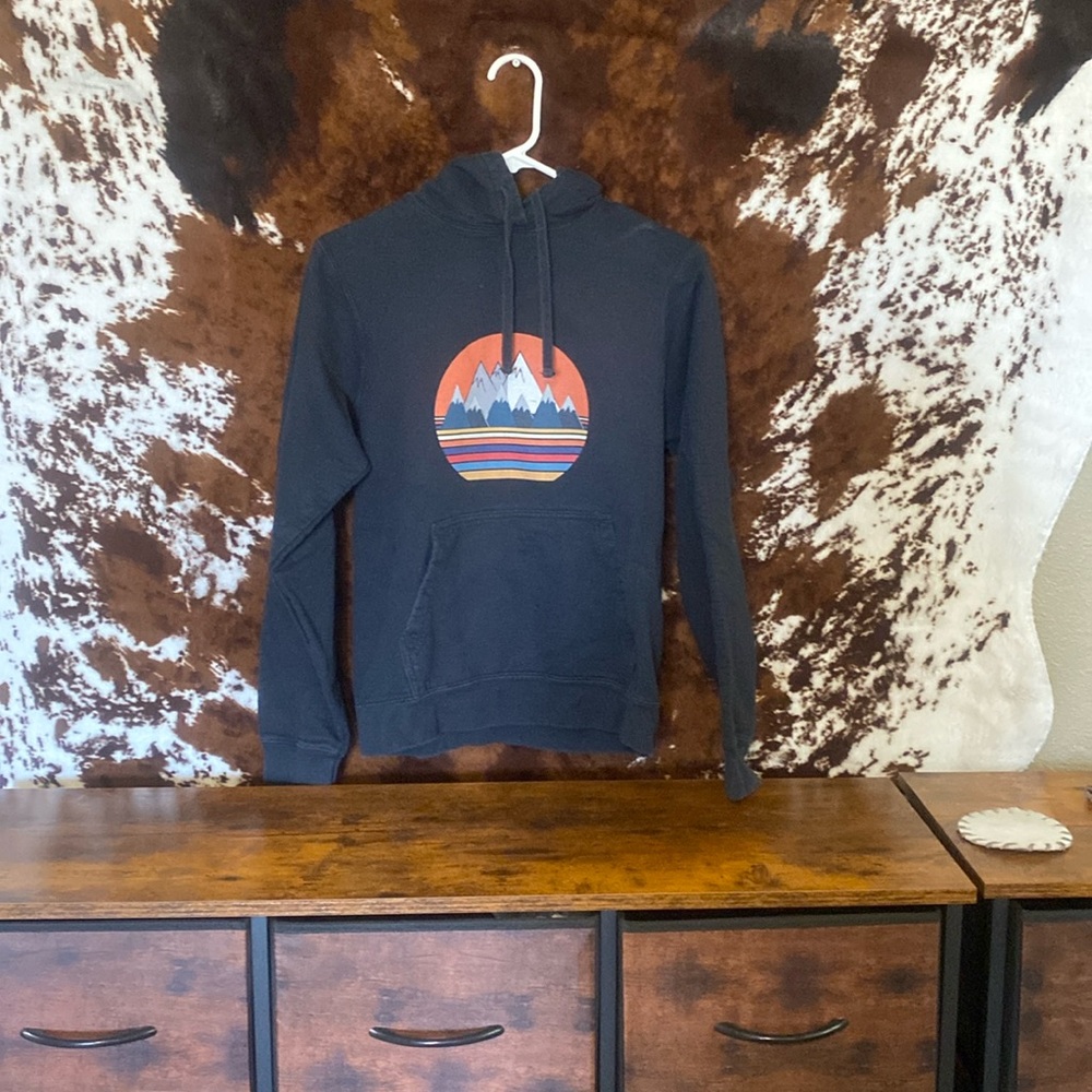 Mountain hoodie